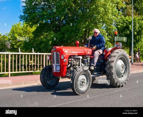 Massey Ferguson 1950 karta techniczna i opinia