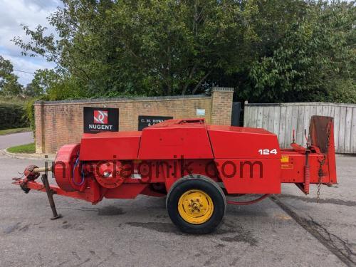 Massey Ferguson 3850 opinie i specyfikacja